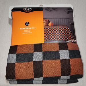 Hyde & EEK! Boutique Plaid Tablecloths 60''x104''